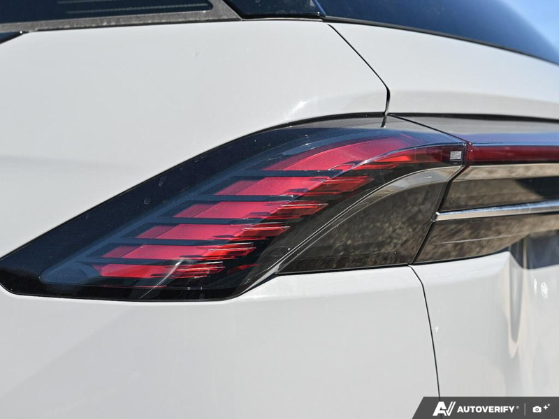 NEW 2026 Lincoln Nautilus Reserve - Gray Matter Met Cc Exterior / MEDIUM LIGHT SPACE GRAY, PREM LTHR-TRIMMED HTD/VENTILATED CAPTAI Interior - $69,409 - Stock #E60826 - VIN 5LMPJ8KA3TJ058188 - Photo 12