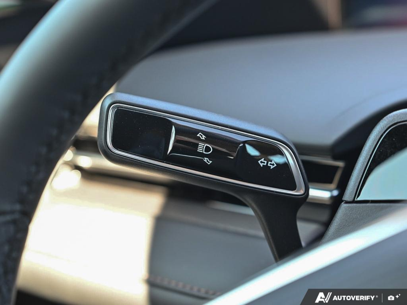 DEMO 2026 Lincoln Nautilus Premiere - Gray Matter Met Cc Exterior / ONYX BLACK, LINCOLN SOFT TOUCH HEATED FRONT CAPTAIN'S CHAIRS Interior - $54,934 - Stock #E60738 - VIN 5LMPJ8JA4TJ051252 - Photo 16
