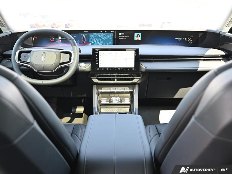 NEW 2026 Lincoln Nautilus Premiere - Red Carpet Exterior / ONYX BLACK, LINCOLN SOFT TOUCH HEATED FRONT CAPTAIN'S CHAIRS Interior - $60,434 - Stock #E60813 - VIN 5LMPJ8JA3TJ059388 - Photo 25