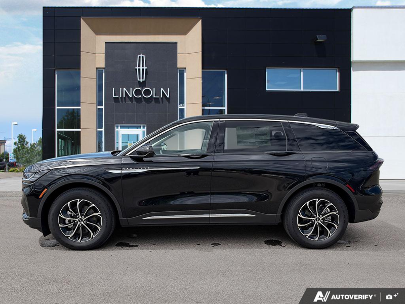 DEMO 2026 Lincoln Nautilus Premiere - Infinite Black Metallic Exterior / ONYX BLACK, LINCOLN SOFT TOUCH HEATED FRONT CAPTAIN'S CHAIRS Interior - $53,884 - Stock #E60736 - VIN 5LMPJ8JA2TJ049693 - Photo 3