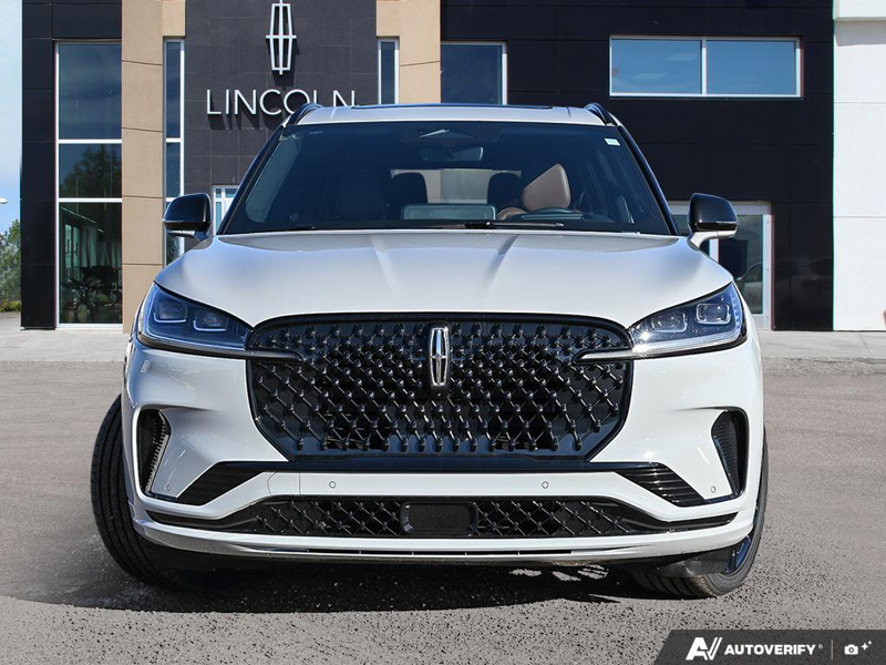 NEW 2027 Lincoln Aviator RESERVE - Avalanche Grey Clearcoat Exterior / HOT CHOCOLATE, PREMIUM LEATHER FRONT CAPTAIN'S CHAIRS Interior - $97,674 - Stock #E70035 - VIN 5LM5J7XC5VGL00961 - Photo 2