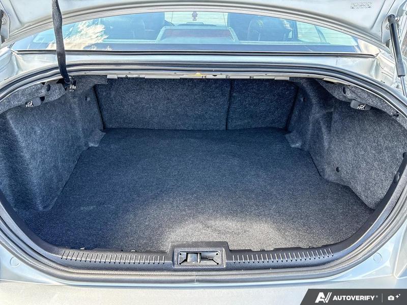 USED 2010 Lincoln MKZ AWD - Silver Exterior / BLACK LEATHER Interior - $15,998 - Stock #EP4707 - VIN 3LNHL2JC6AR627104 - Photo 12