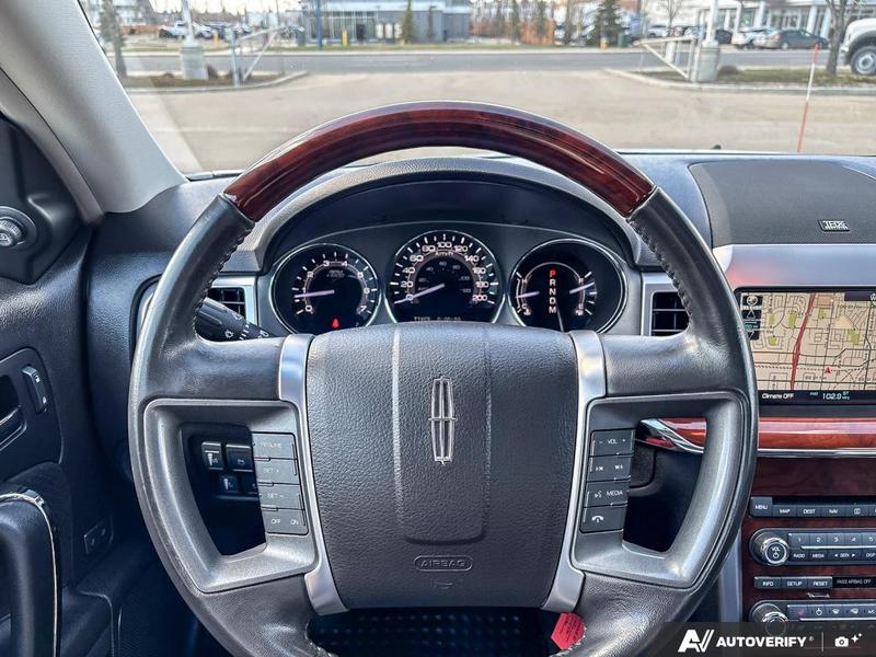 USED 2010 Lincoln MKZ AWD - Silver Exterior / BLACK LEATHER Interior - $15,998 - Stock #EP4707 - VIN 3LNHL2JC6AR627104 - Photo 14