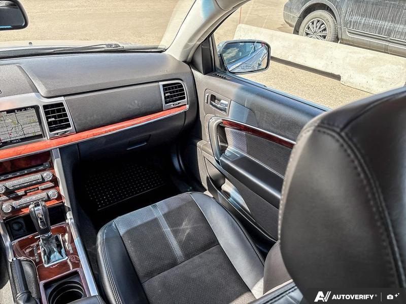 USED 2010 Lincoln MKZ AWD - Silver Exterior / BLACK LEATHER Interior - $15,998 - Stock #EP4707 - VIN 3LNHL2JC6AR627104 - Photo 25