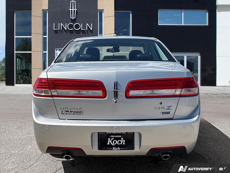 USED 2010 Lincoln MKZ AWD - Silver Exterior / BLACK LEATHER Interior - $15,998 - Stock #EP4707 - VIN 3LNHL2JC6AR627104 - Photo 5