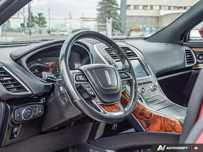 2019 Lincoln Nautilus AWD Reserve 1