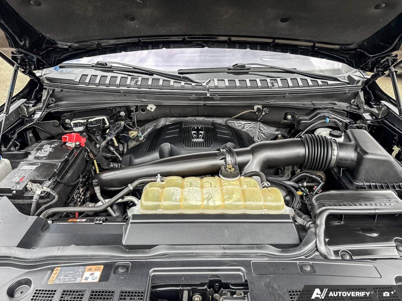 USED 2020 Lincoln Navigator Reserve - Infinite Black Metallic Exterior / RUSSET, HEATED/VENTILATED LUXURY LEATHER BUCKET SEATS Interior - $49,976 - Stock #E60140A - VIN 5LMJJ2LT4LEL14768 - Photo 10
