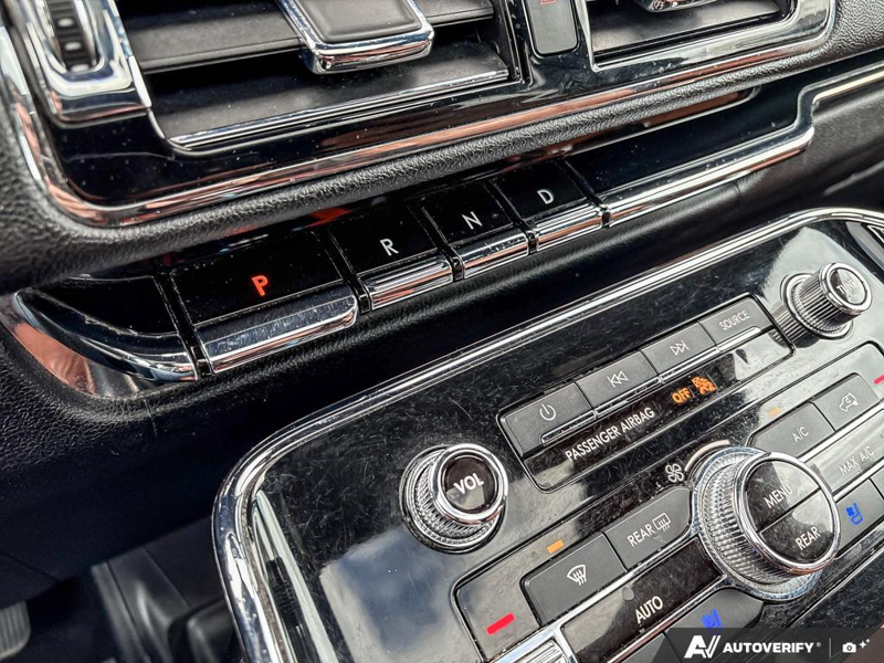 USED 2020 Lincoln Navigator Reserve - Infinite Black Metallic Exterior / EBONY/RUSSET Interior - $53,942 - Stock #E60140A - VIN 5LMJJ2LT4LEL14768 - Photo 18