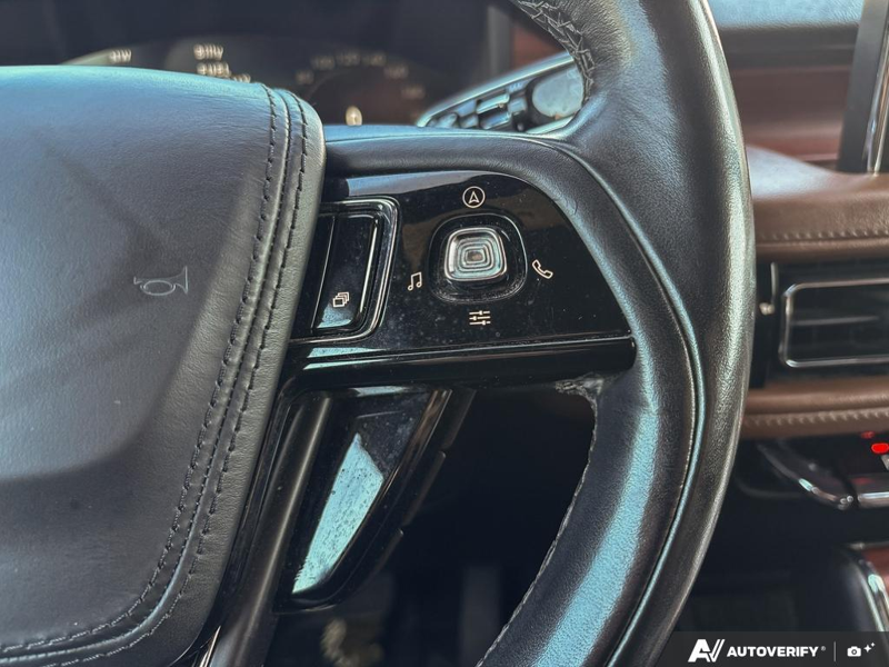 USED 2022 Lincoln Aviator Reserve - Infinite Black Metallic Exterior / ROAST, PREMIUM LEATHER HEATED/VENTILATED CAPTAIN'S CHAIRS Interior - $37,888 - Stock #E60697A - VIN 5LM5J7XC2NGL16955 - Photo 16