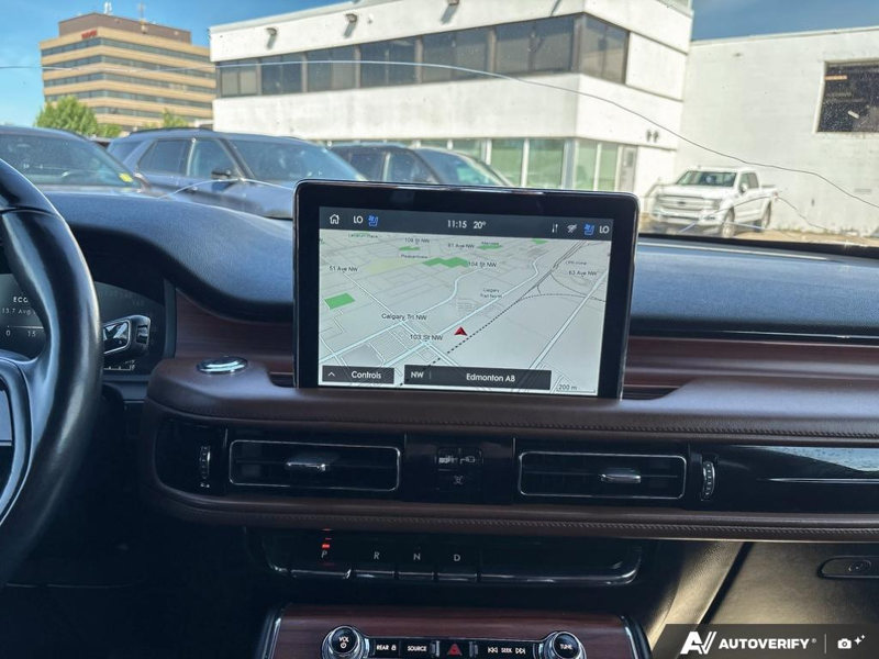 USED 2022 Lincoln Aviator Reserve - Infinite Black Metallic Exterior / ROAST, PREMIUM LEATHER HEATED/VENTILATED CAPTAIN'S CHAIRS Interior - $37,888 - Stock #E60697A - VIN 5LM5J7XC2NGL16955 - Photo 19