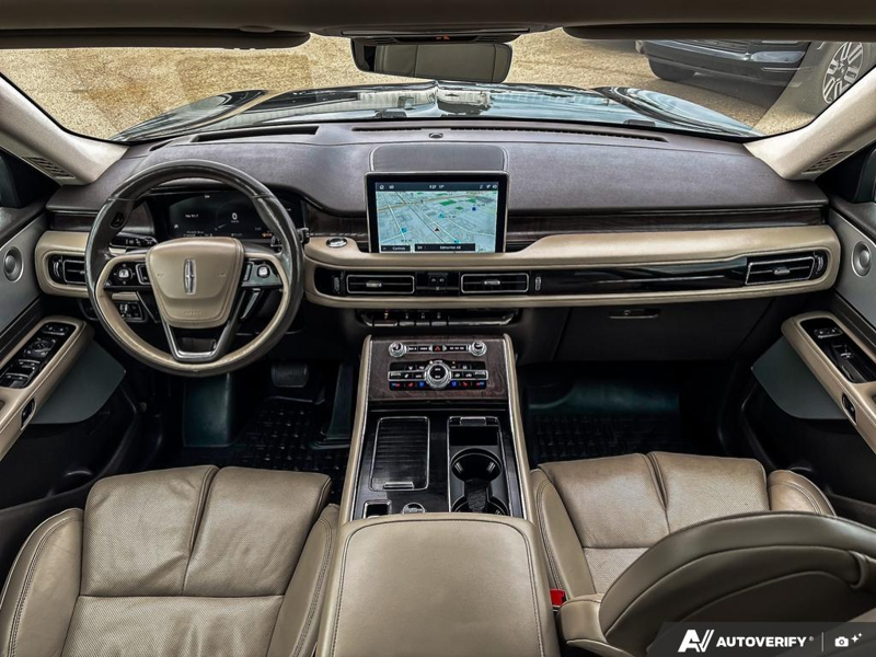 USED 2022 Lincoln Aviator Reserve - Gilded Green Exterior / SANDSTONE LEATHER TRIMMED Interior - $44,937 - Stock #E60261A - VIN 5LM5J7XC2NGL05342 - Photo 24