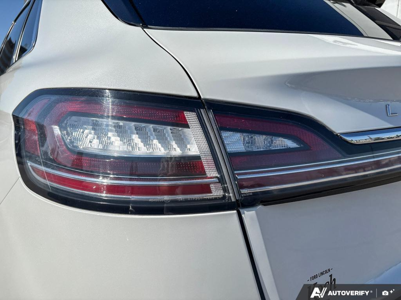 USED 2022 Lincoln Nautilus Reserve - Pristine White Metallic Tri-coat Exterior - $32,950 - Stock #E60568B - VIN 2LMPJ8K90NBL15022 - Photo 11