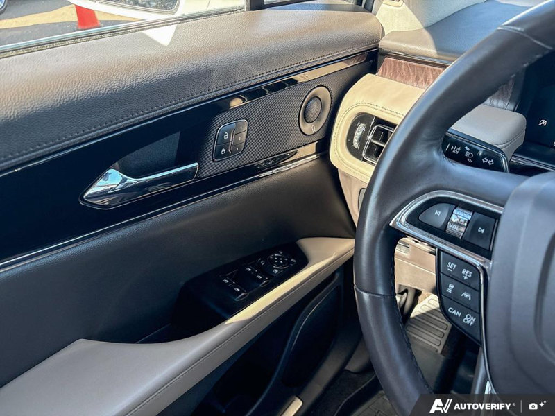 USED 2022 Lincoln Nautilus Reserve - Pristine White Metallic Tri-coat Exterior - $32,950 - Stock #E60568B - VIN 2LMPJ8K90NBL15022 - Photo 17