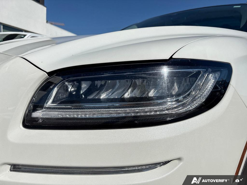 USED 2022 Lincoln Nautilus Reserve - Pristine White Metallic Tri-coat Exterior - $32,950 - Stock #E60568B - VIN 2LMPJ8K90NBL15022 - Photo 8