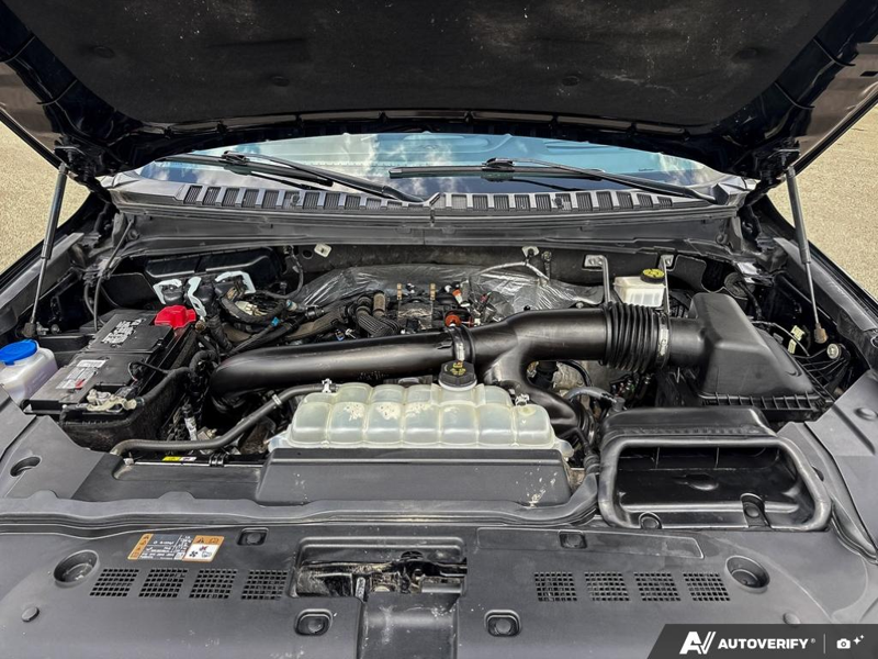 USED 2023 Lincoln Navigator L Reserve - Infinite Black Metallic Exterior / BLACK ONYX LEATHER Interior - $75,937 - Stock #EL525 - VIN 5LMJJ3LG8PEL05201 - Photo 10