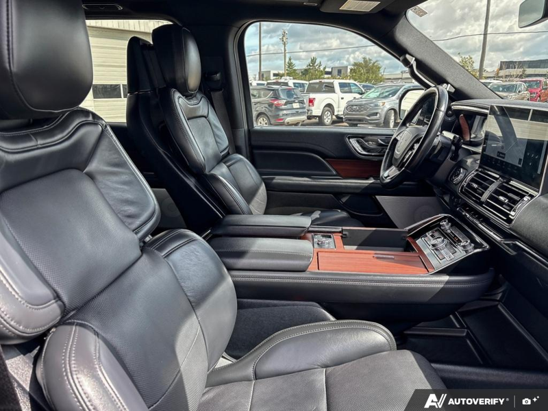 USED 2023 Lincoln Navigator L Reserve - Infinite Black Metallic Exterior / BLACK ONYX LEATHER Interior - $75,937 - Stock #EL525 - VIN 5LMJJ3LG8PEL05201 - Photo 22