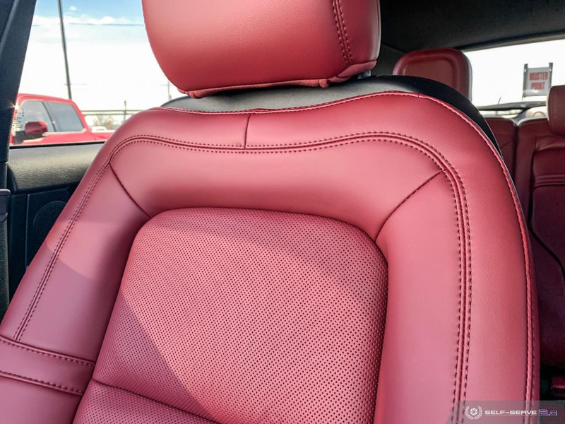 DEMO 2024 Lincoln Corsair Grand Touring - Infinite Black Metallic Exterior / EBONY/ETERNAL RED LEATHER TRIMMED Interior - $46,934 - Stock #E40219 - VIN 5LMTJ5DZ4RUL05161 - Photo 20
