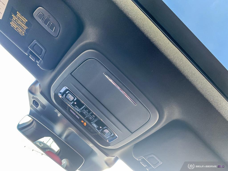 DEMO 2024 Lincoln Corsair Grand Touring - Infinite Black Metallic Exterior / EBONY/ETERNAL RED LEATHER TRIMMED Interior - $46,934 - Stock #E40219 - VIN 5LMTJ5DZ4RUL05161 - Photo 21