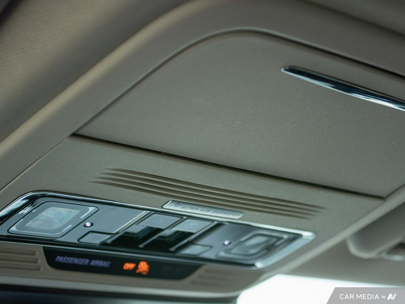 DEMO 2024 Lincoln Corsair Reserve - Pristine White Metallic Tri-coat Exterior / EBONY LEATHER TRIMMED Interior - $52,719 - Stock #E41226 - VIN 5LMCJ2DA8RUL24790 - Photo 23