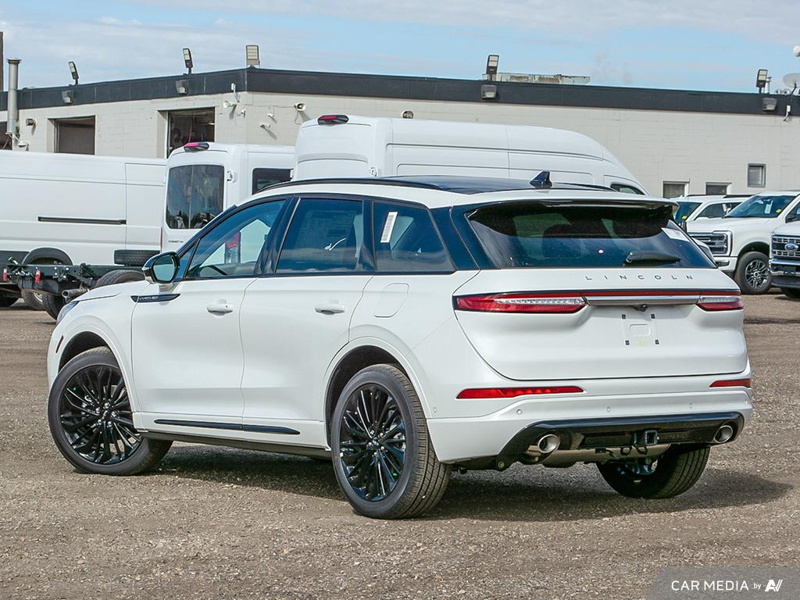 DEMO 2024 Lincoln Corsair Reserve - Pristine White Metallic Tri-coat Exterior / EBONY LEATHER TRIMMED Interior - $52,719 - Stock #E41226 - VIN 5LMCJ2DA8RUL24790 - Photo 4