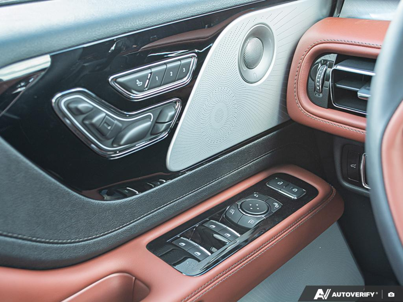 DEMO 2025 Lincoln Aviator Reserve - Infinite Black Metallic Exterior / HARVEST BRONZE LEATHER Interior - $79,984 - Stock #E51062 - VIN 5LM5J7XC2SGL27952 - Photo 17