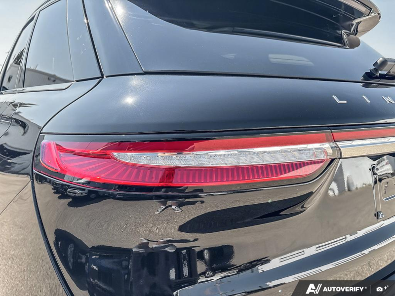 USED 2025 Lincoln Corsair Grand Touring - Infinite Black Metallic Clearcoat Exterior / EBONY, PREMIUM LEATHER-TRIMMED HEATED CAPTAIN'S CHAIRS Interior - $50,908 - Stock #EP4719 - VIN 5LMTJ5DZ1SUL12154 - Photo 11