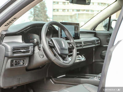 2025 Lincoln Corsair Premiere