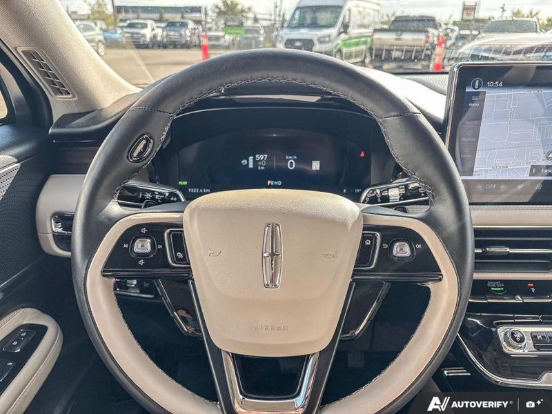USED 2025 Lincoln Corsair Grand Touring - Harbor Gray Met Cc Exterior / LIGHT SMOKED TRUFFLE, PREMIUM LEATHER-TRIMMED HEATED CAPTAIN'S C Interior - $53,604 - Stock #EP4776 - VIN 5LMTJ5DZ9SUL02410 - Photo 14