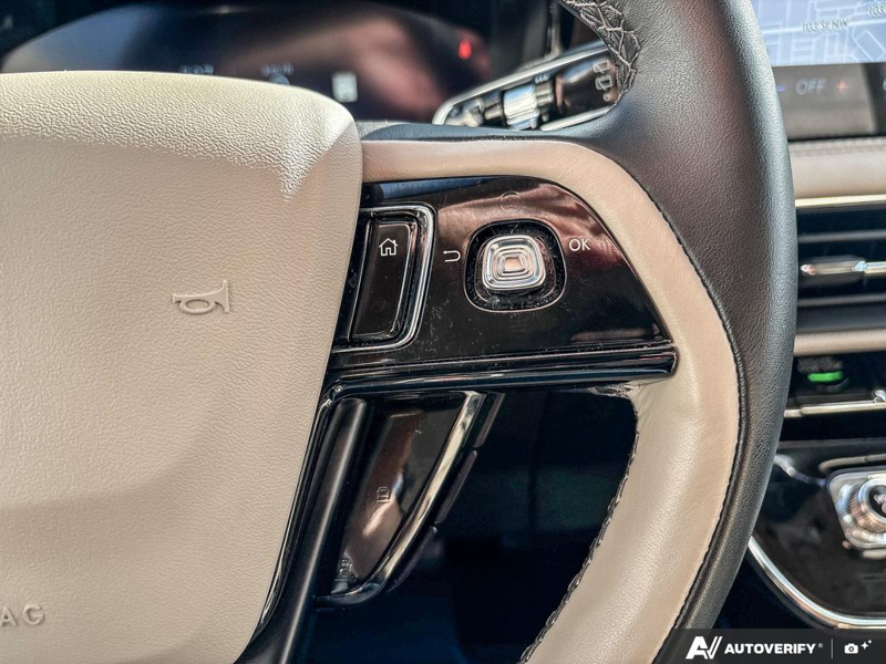 USED 2025 Lincoln Corsair Grand Touring - Harbor Gray Met Cc Exterior / LIGHT SMOKED TRUFFLE, PREMIUM LEATHER-TRIMMED HEATED CAPTAIN'S C Interior - $53,604 - Stock #EP4776 - VIN 5LMTJ5DZ9SUL02410 - Photo 16