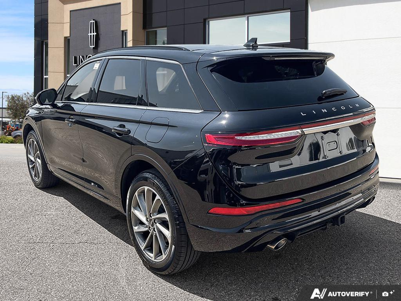 USED 2025 Lincoln Corsair Grand Touring - Infinite Black Metallic Clearcoat Exterior / EBONY, PREMIUM LEATHER-TRIMMED HEATED CAPTAIN'S CHAIRS Interior - $50,908 - Stock #EP4719 - VIN 5LMTJ5DZ1SUL12154 - Photo 4