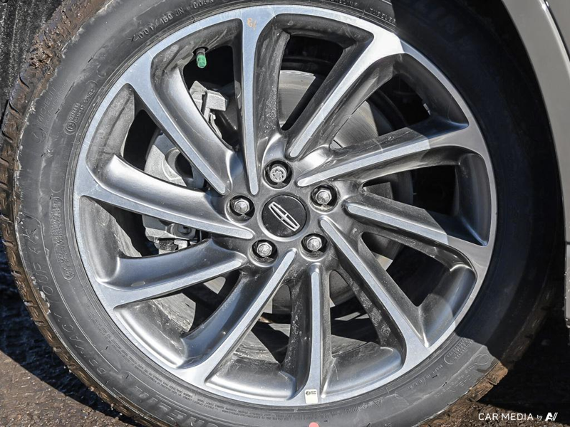DEMO 2025 Lincoln Corsair Grand Touring - Harbor Gray Met Cc Exterior / LIGHT SMOKED TRUFFLE, PREMIUM LEATHER-TRIMMED HEATED CAPTAIN'S C Interior - $56,709 - Stock #E50077 - VIN 5LMTJ5DZ9SUL02410 - Photo 6