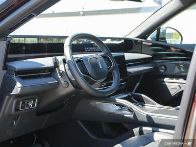 2025 Lincoln Nautilus Reserve