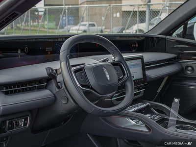 2025 Lincoln Nautilus Reserve