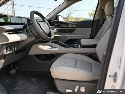 2025 Lincoln Nautilus Reserve Hybrid 1