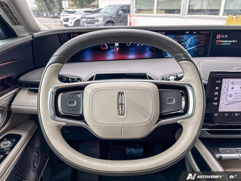 USED 2025 Lincoln Nautilus Reserve - Silver Exterior - $62,955 - Stock #EP4734 - VIN 5LMPJ8KAXSJ973148 - Photo 14