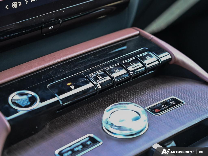 NEW 2025 Lincoln Navigator L Reserve - Infinite Black Metallic Exterior / HOT CHOCOLATE LEATHER Interior - $122,914 - Stock #E51227 - VIN 5LMJJ3LG3SEL14395 - Photo 19