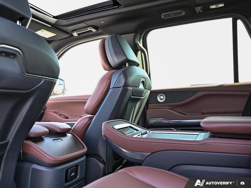 NEW 2025 Lincoln Navigator L Reserve - Infinite Black Metallic Exterior / HOT CHOCOLATE LEATHER Interior - $122,914 - Stock #E51227 - VIN 5LMJJ3LG3SEL14395 - Photo 24