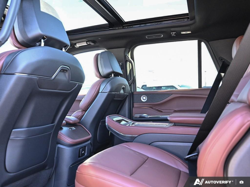 NEW 2025 Lincoln Navigator L Reserve - Flight Blue Clearcoat Exterior / HOT CHOCOLATE LEATHER Interior - $124,989 - Stock #E51320 - VIN 5LMJJ3LG3SEL16762 - Photo 24