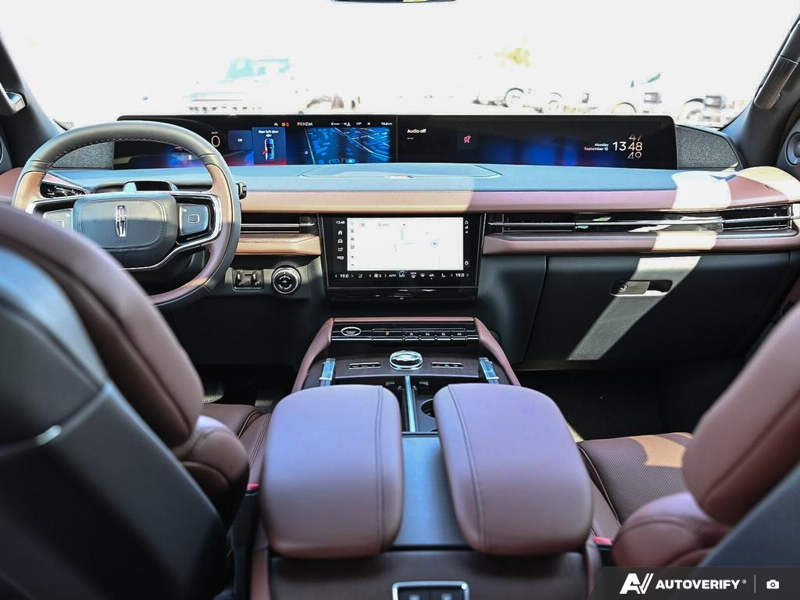 NEW 2025 Lincoln Navigator L Reserve - Infinite Black Metallic Exterior / HOT CHOCOLATE LEATHER Interior - $122,914 - Stock #E51227 - VIN 5LMJJ3LG3SEL14395 - Photo 25