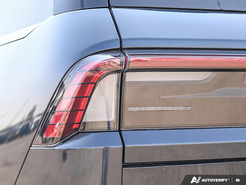 DEMO 2025 Lincoln Navigator Reserve - Flight Blue Clearcoat Exterior / BLACK ONYX LEATHER Interior - $113,864 - Stock #E51230 - VIN 5LMJJ2LG6SEL14398 - Photo 12