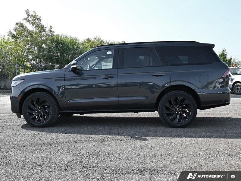 DEMO 2025 Lincoln Navigator Reserve - Flight Blue Clearcoat Exterior / BLACK ONYX LEATHER Interior - $113,864 - Stock #E51230 - VIN 5LMJJ2LG6SEL14398 - Photo 3
