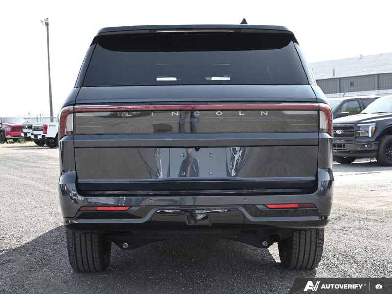 DEMO 2025 Lincoln Navigator Reserve - Flight Blue Clearcoat Exterior / BLACK ONYX LEATHER Interior - $113,864 - Stock #E51230 - VIN 5LMJJ2LG6SEL14398 - Photo 5