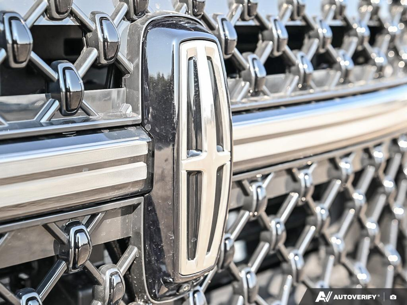 DEMO 2025 Lincoln Navigator Reserve - Flight Blue Clearcoat Exterior / BLACK ONYX LEATHER Interior - $113,864 - Stock #E51230 - VIN 5LMJJ2LG6SEL14398 - Photo 9