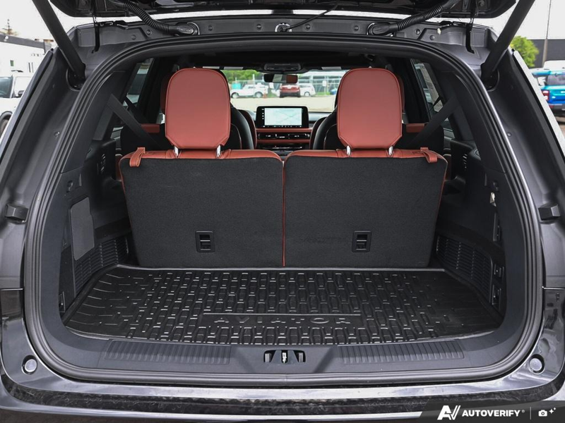 NEW 2026 Lincoln Aviator Reserve - Infinite Black Metallic Exterior / HARVEST BRONZE LEATHER Interior - $101,644 - Stock #E60697 - VIN 5LM5J7XC2TGL19108 - Photo 11