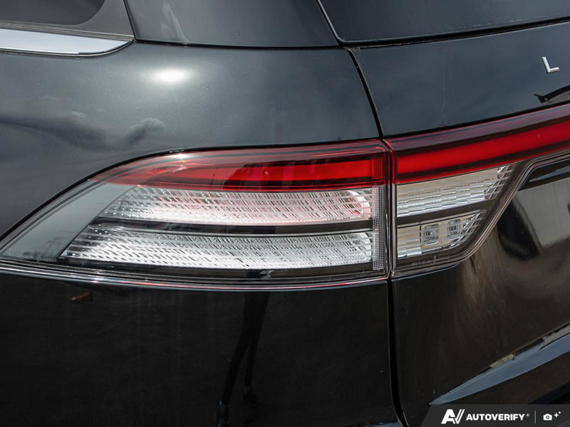 NEW 2026 Lincoln Aviator Reserve - Infinite Black Metallic Exterior / HOT CHOCOLATE PREM LTHR Interior - $90,944 - Stock #E60304 - VIN 5LM5J7XC4TGL12502 - Photo 12