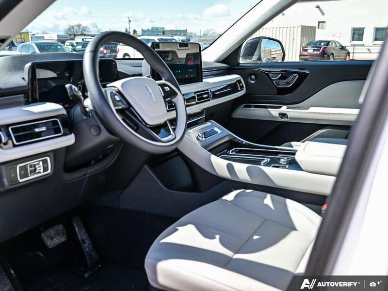 NEW 2026 Lincoln Aviator Premiere - Pristine White Metallic Tri-coat Exterior / LIGHT SPACE GRAY Interior - $80,884 - Stock #E60515 - VIN 5LM5J6XC1TGL13164 - Photo 13