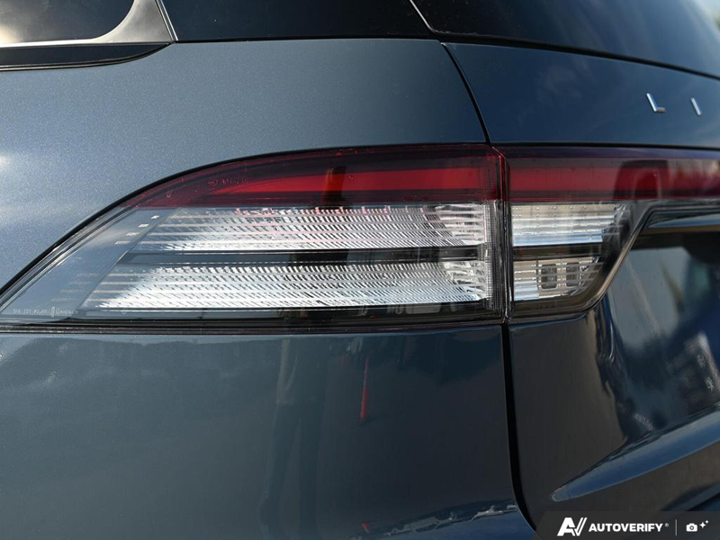 NEW 2026 Lincoln Aviator Reserve - Whisper Blue Metallic Clearcoat Exterior / ONYX PREM LEATHER Interior - $94,673 - Stock #E60986 - VIN 5LM5J7XC2TGL23935 - Photo 13