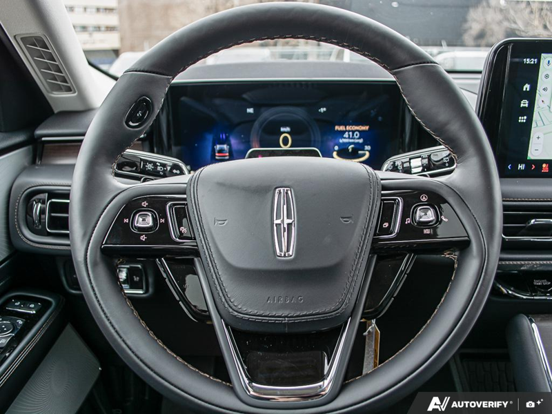 NEW 2026 Lincoln Aviator Reserve - Infinite Black Metallic Exterior / ONYX PREM LEATHER Interior - $85,436 - Stock #E60508 - VIN 5LM5J7XC3TGL15231 - Photo 14