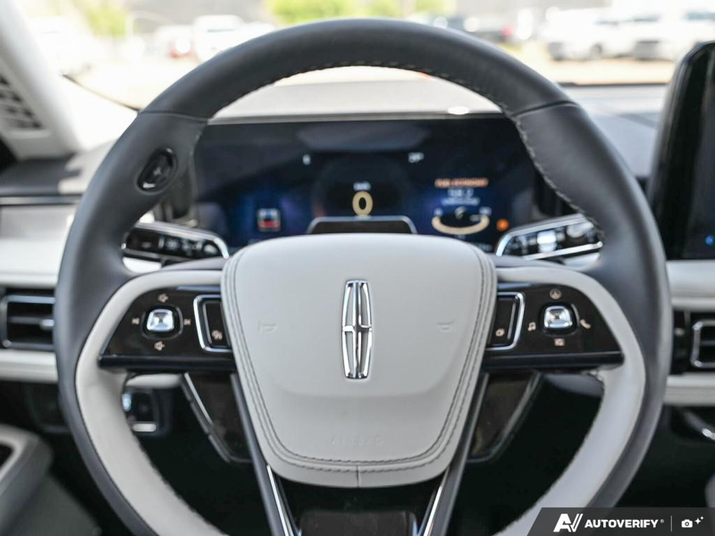 NEW 2026 Lincoln Aviator Reserve - Harbor Gray Met Cc Exterior / LIGHT SPACE GRAY PREM LEATHER Interior - $91,469 - Stock #E60718 - VIN 5LM5J7XC3TGL18517 - Photo 14