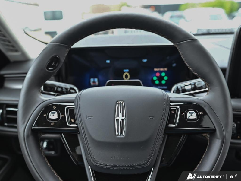NEW 2026 Lincoln Aviator Premiere - Pristine White Metallic Tri-coat Exterior / ONYX, LINCOLN SOFT TOUCH HEATED/VENTILATED COMFORT SEATS Interior - $77,826 - Stock #E60669 - VIN 5LM5J6XC0TGL17402 - Photo 14